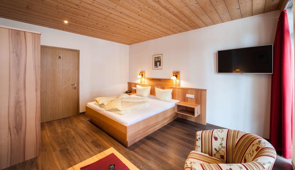 Rustika - Appartements & Spa 埃尔瓦尔德 外观 照片